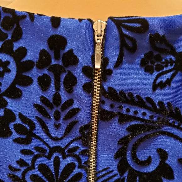 Roz & Ali Dress B23 - Picture 6 of 6